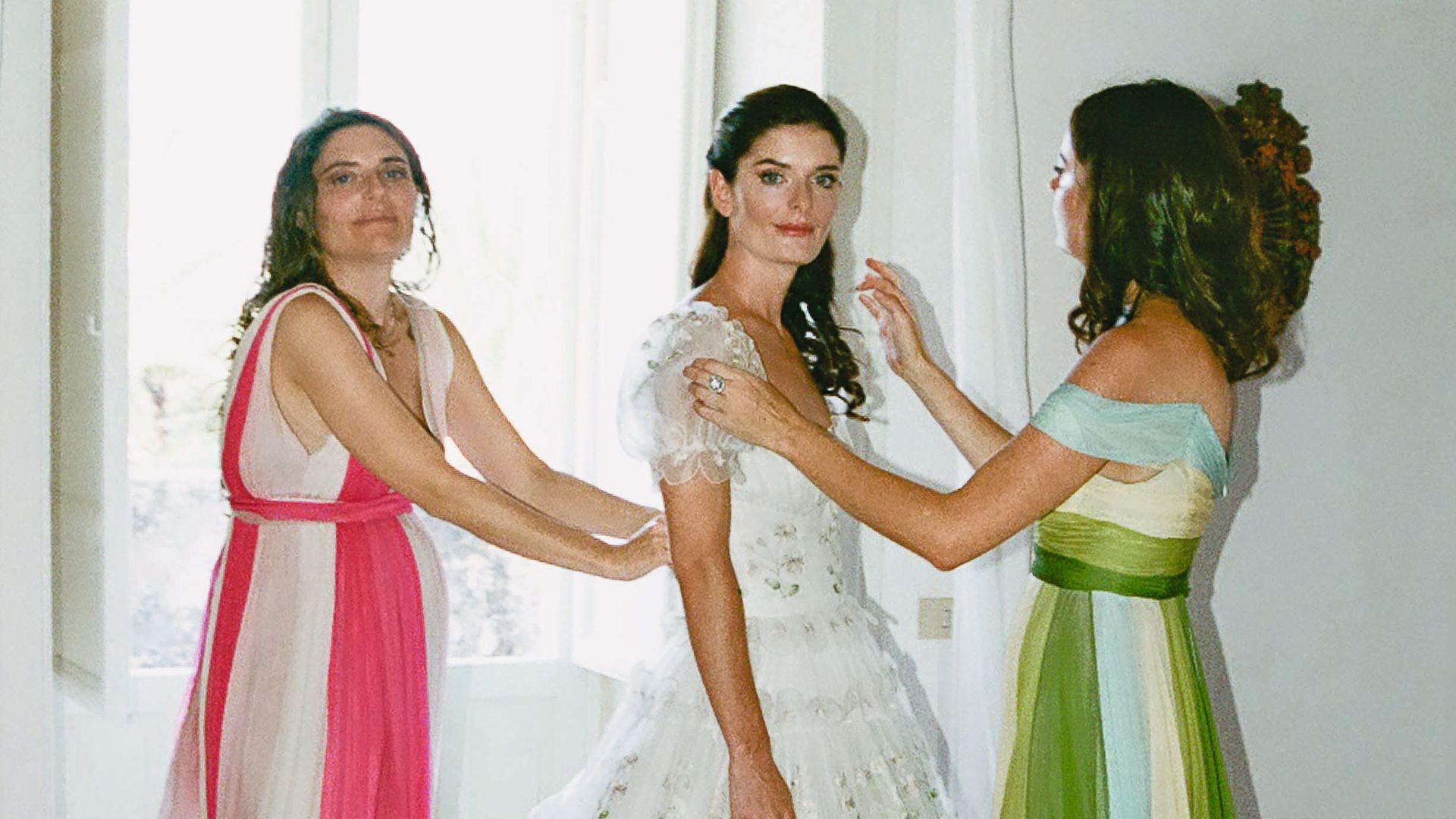 La novia con sus hermanas, Lucilla y Lucrezia,