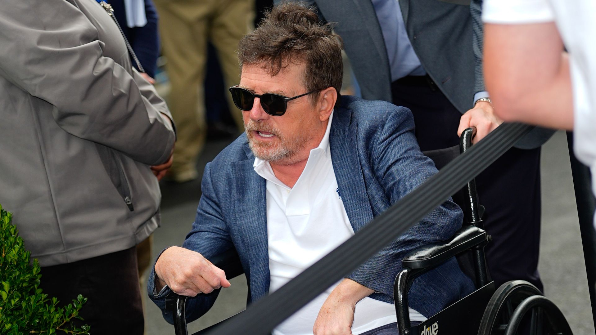 El emotivo regreso de Michael J. Fox en silla de ruedas tras 30 años de lucha contra el Parkinson