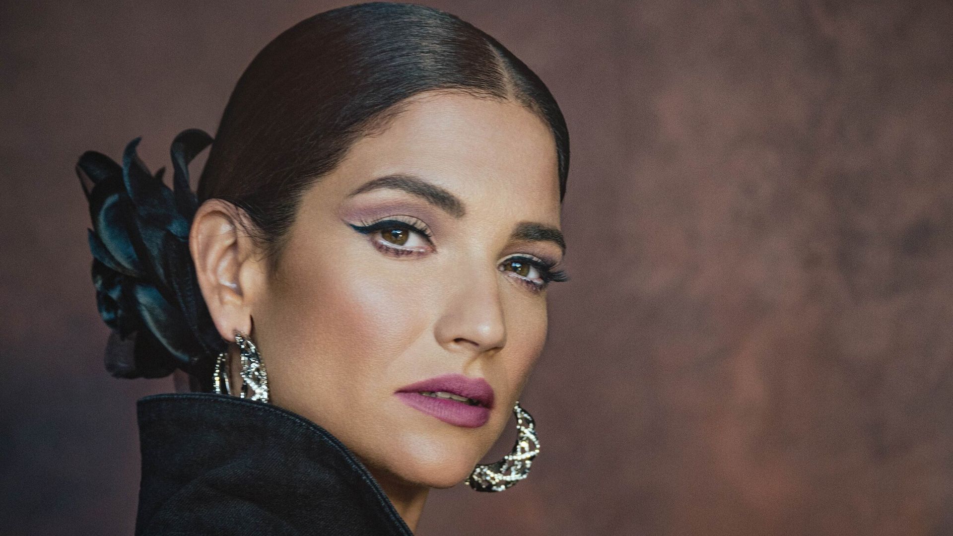 Natalia Jiménez complace a sus fans y los consiente con el lanzamiento de ‘México de mi corazón II’