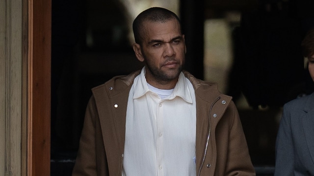 Dani Alves fu absuelto por el Tribunal de Cataluña, por el delito de agresión sexual. 