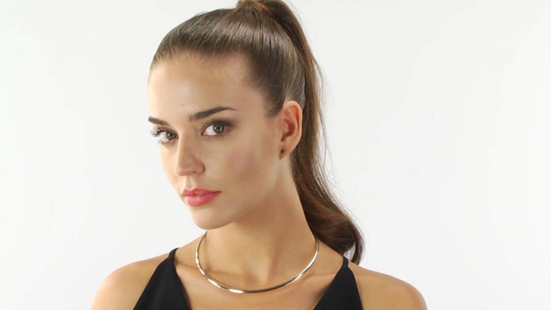 En vídeo: esta Navidad triunfarás con tu coleta pulida, como Clara Alonso