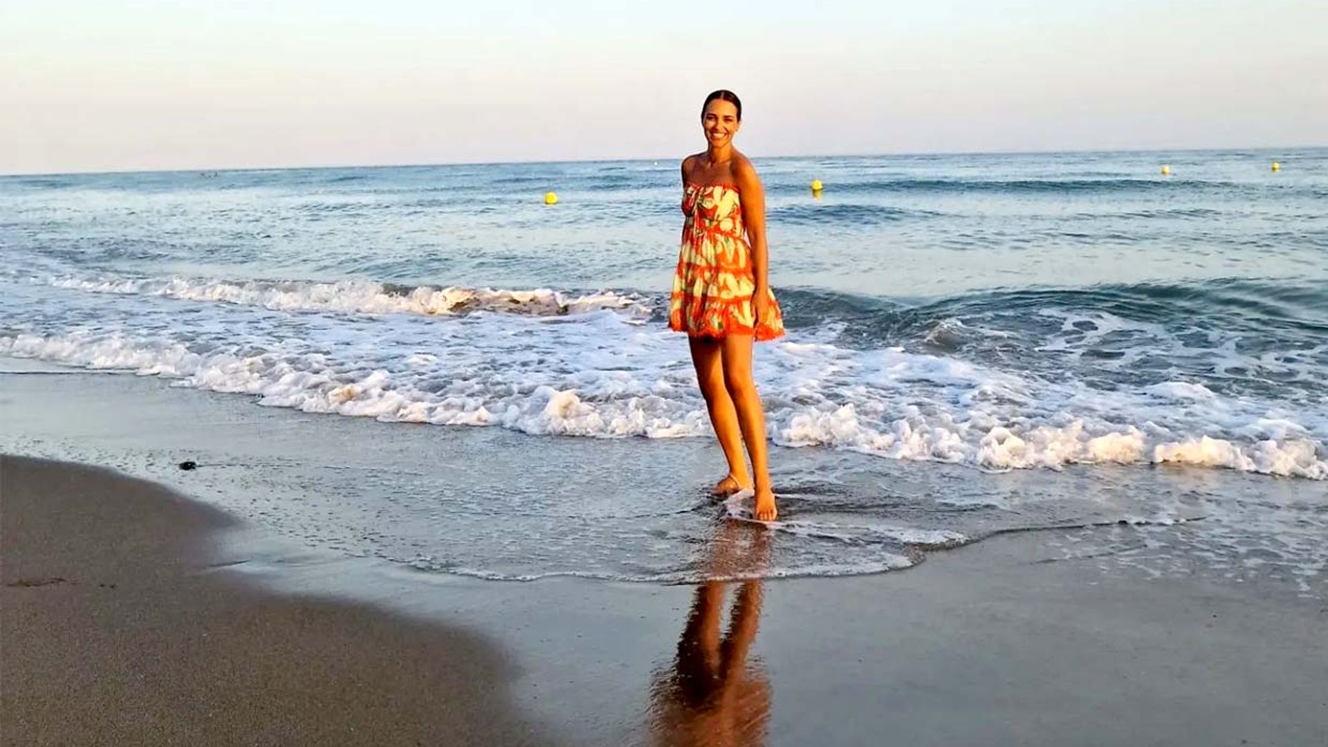 Paula Echevarría tiene la versión mini (y también de rebajas) del nuevo vestido de la Reina