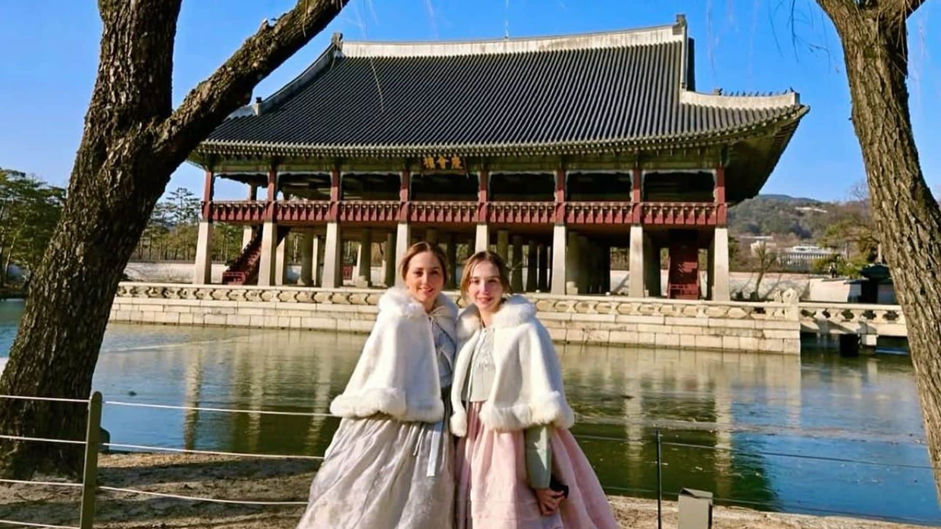¡Viaje de madre e hija! Andrea Legarreta y Nina Rubín disfrutan de unas vacaciones en Corea