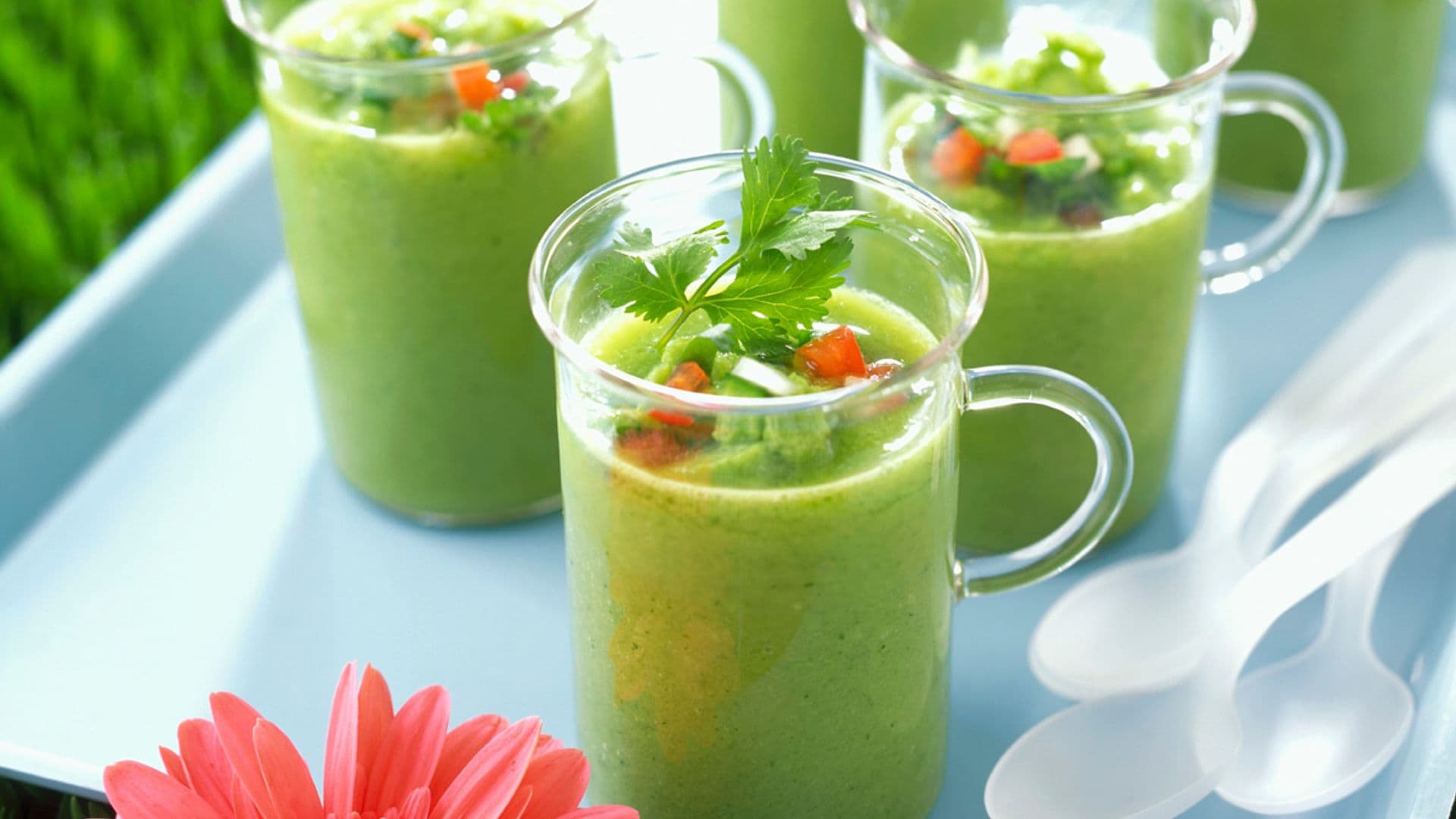 Gazpacho verde con pepino y espinacas