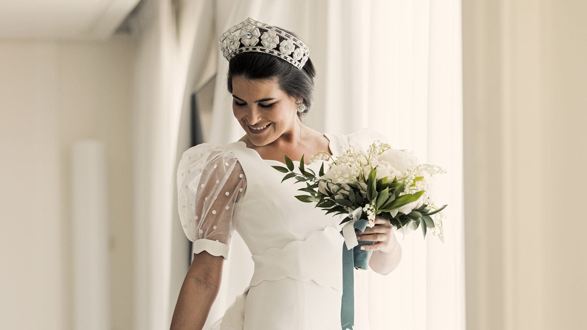La tiara de su madre de 1.255 diamantes, las pulseras de pedida: las joyas de Natalia Santos Yanes, el día de su boda