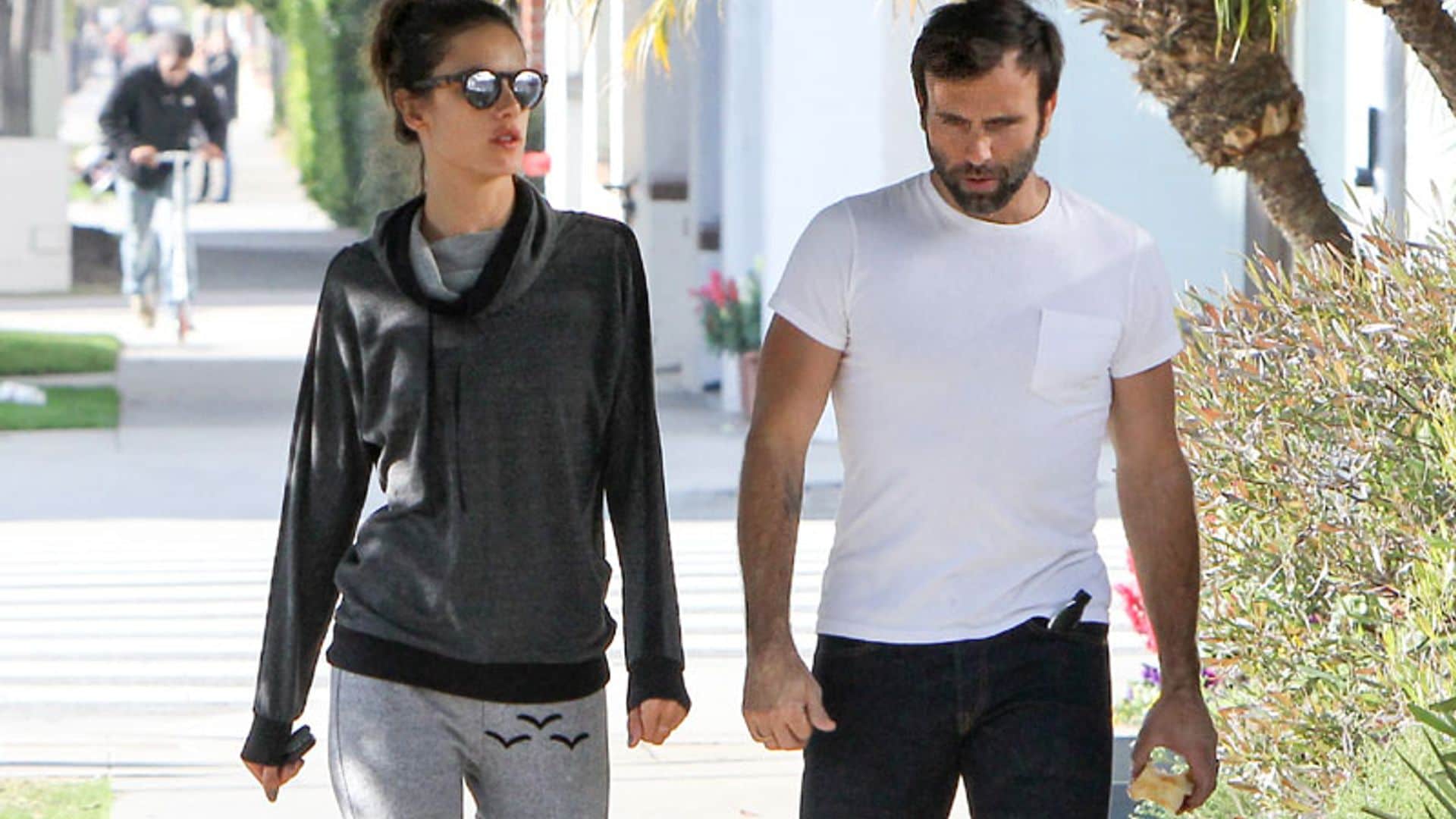 La reacción de Alessandra Ambrosio tras los comentarios sobre su ruptura con Jamie Mazur