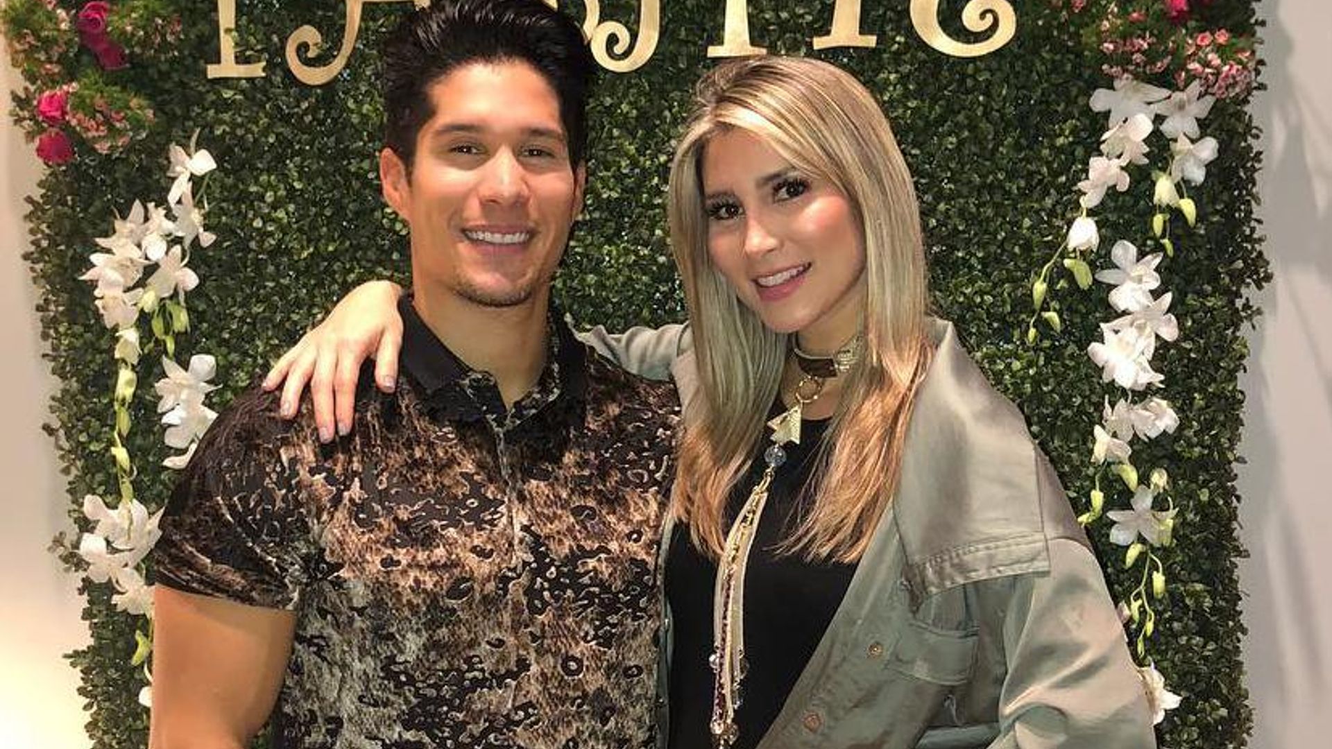 Esposa de Chyno Miranda comparte lo bien que va el cantante en su rehabilitación