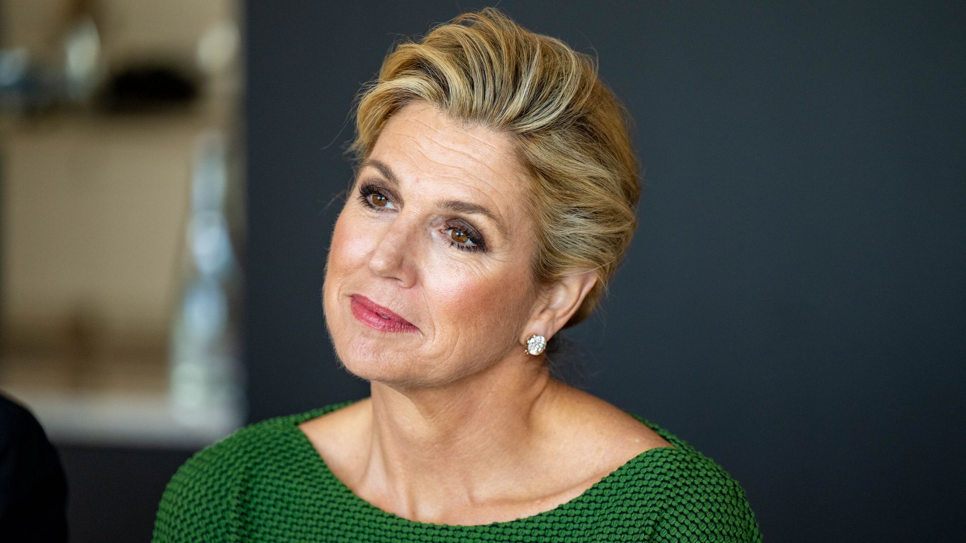 El primer look de Máxima de Holanda en Filadelfia: un conjunto verde de pedrería y pistas sobre lo que vestirá en su cena con Donald Trump