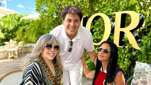 Cristian y Verónica Castro con Mariela Sánchez