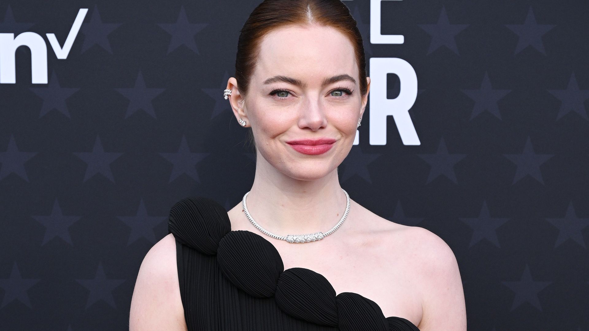 Los looks más espectaculares en la historia de los Critics’ Choice Awards: de Emma Stone a Ariana Grande