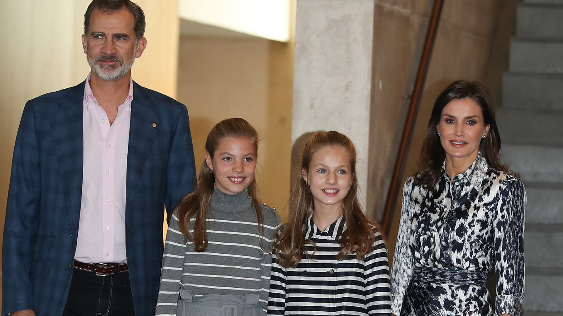 La princesa Leonor y la infanta Sofía saldrán de palacio para ir a un acto cultural con los Reyes