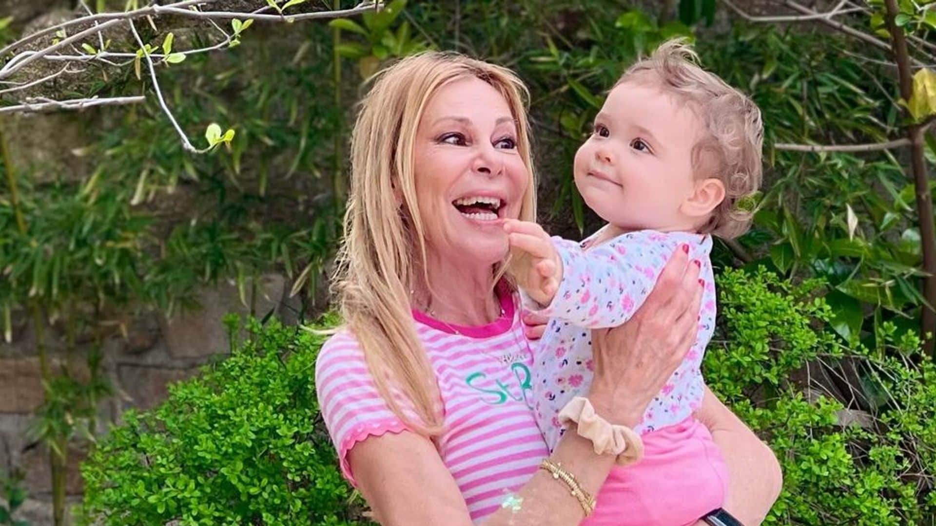 La felicidad de Ana Obregón en sus últimas fotografías con Anita a quien asegura 'que le debe la vida'