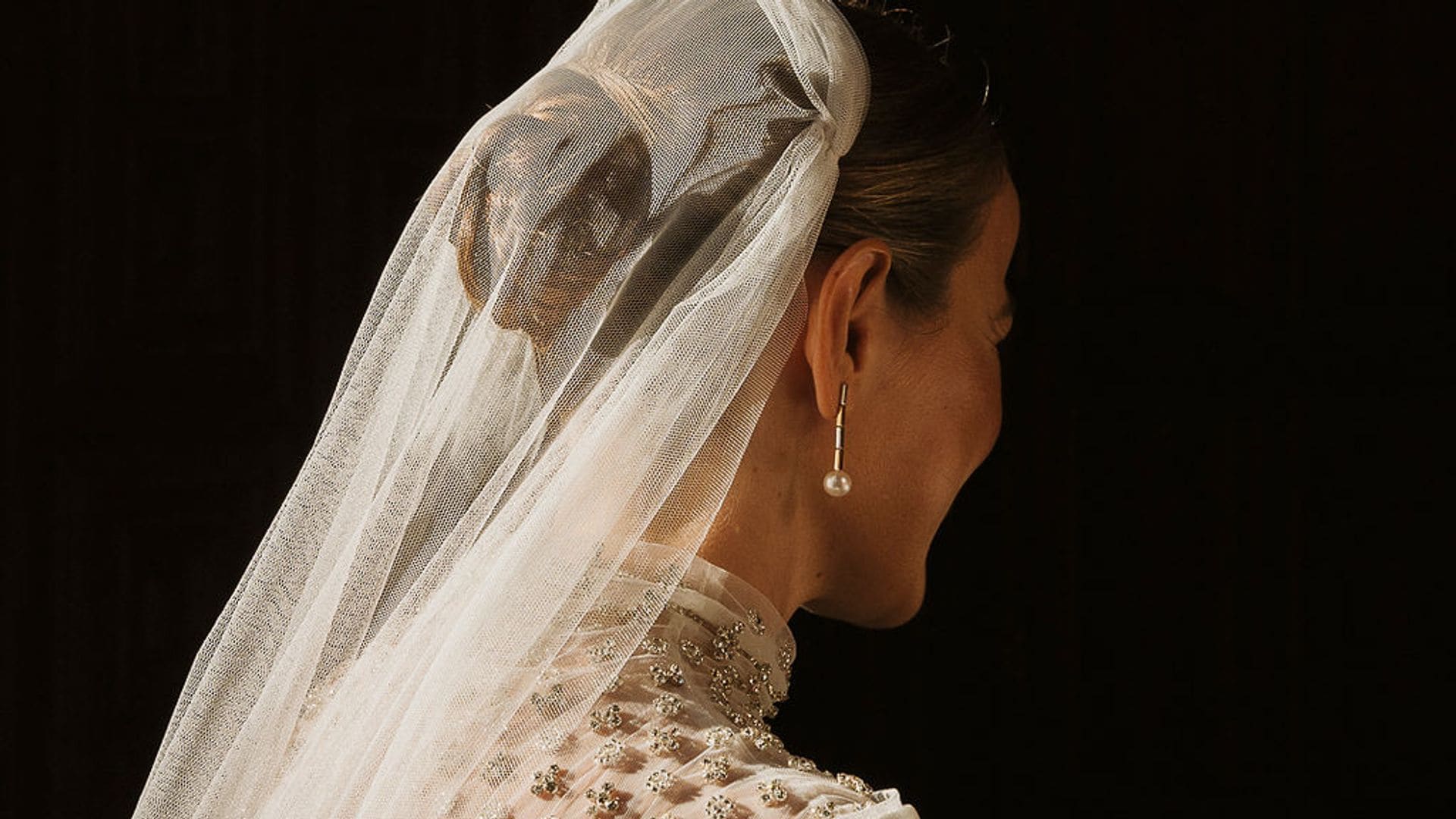 La boda de Inmaculada en Granada, la novia que inspiró su vestido en el de Carlota Casiraghi 