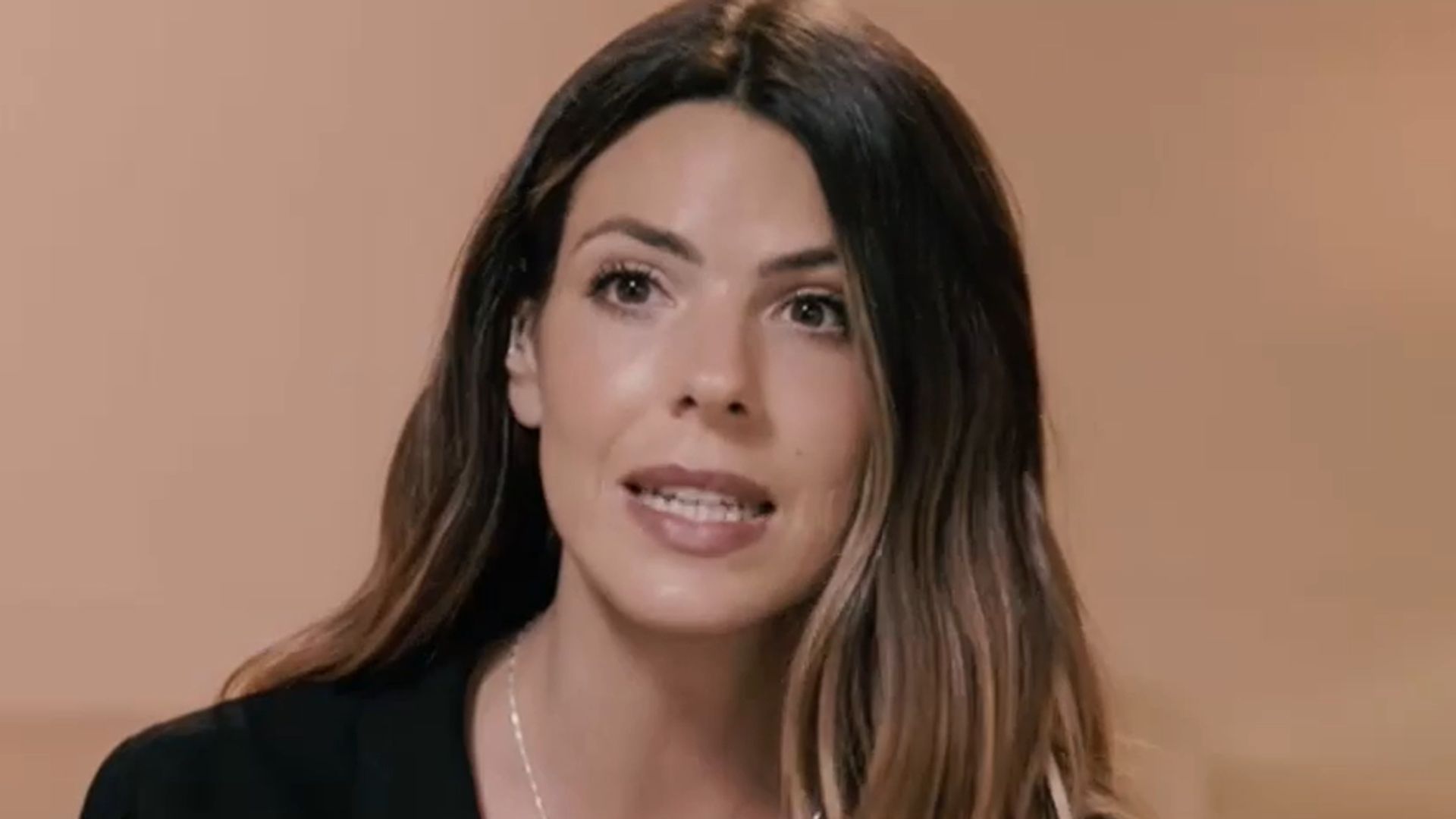 Laura Matamoros visita esta noche '¡De Viernes!' y destapa a su primo Carlo Costanzia y Alejandra Rubio: "No es mentalmente madura"