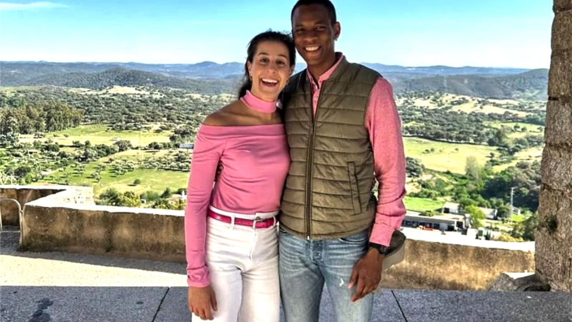Carolina Marín viaja junto a su novio a su tierra natal para desconectar tras vivir su peor momento
