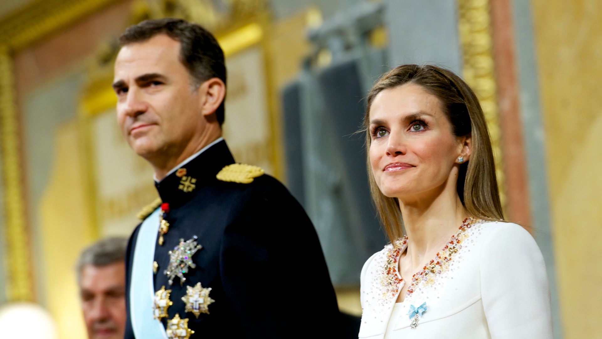 Así vistió la reina Letizia en la proclamación del rey Felipe VI: el día que marcó una nueva era