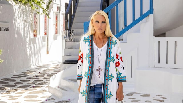 corina mihaila living 33
