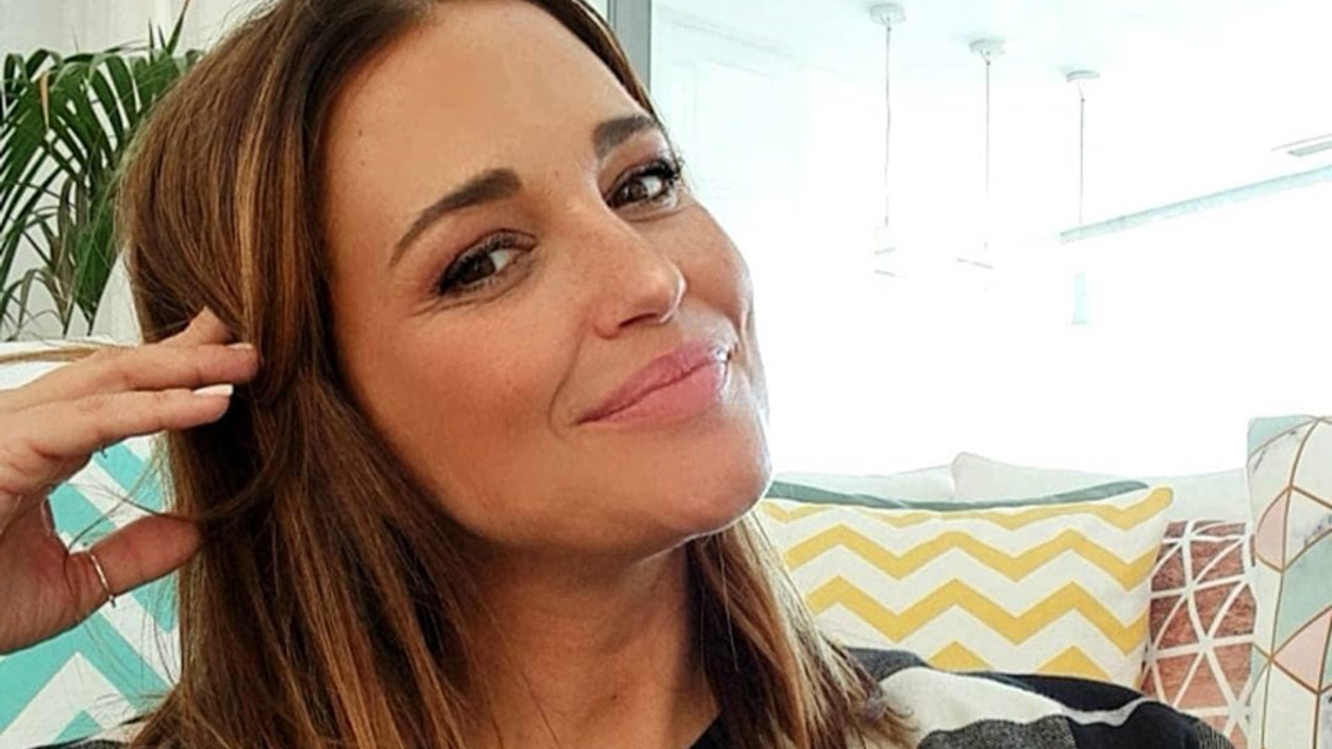 Paula Echevarría adelanta la pedicura de moda que potencia el bronceado