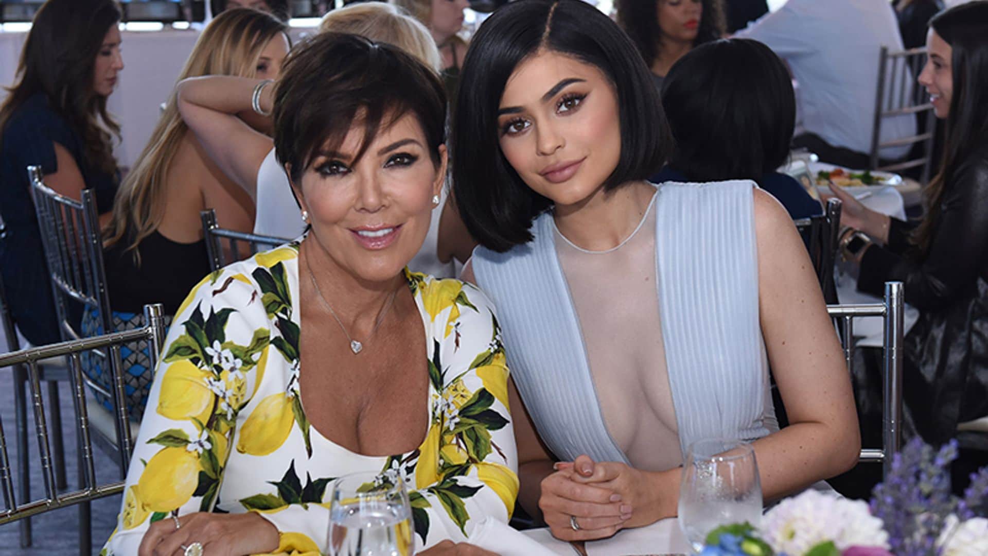 ¿Por qué tiene Kylie Jenner una muñeca realista de su madre en casa?