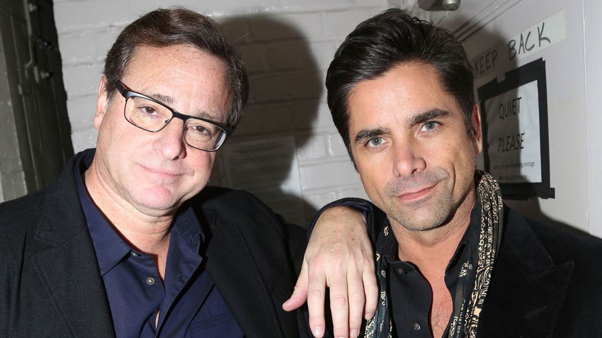 John Stamos y las gemelas Olsen, en shock por la muerte de Bob Saget, su compañero en 'Padres forzosos'