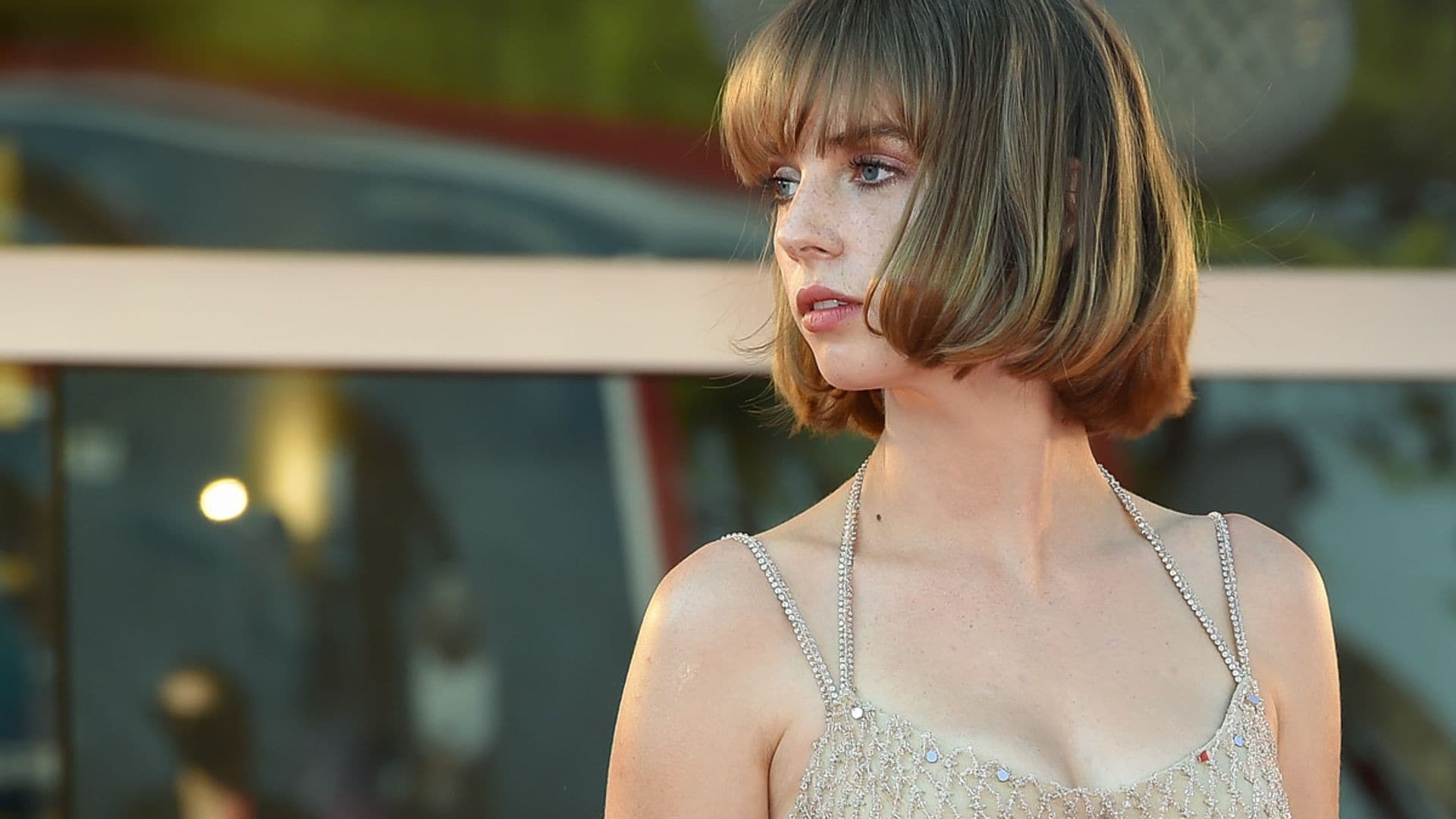 Maya Hawke, hija de Uma Thurman, icono de estilo de la nueva generación