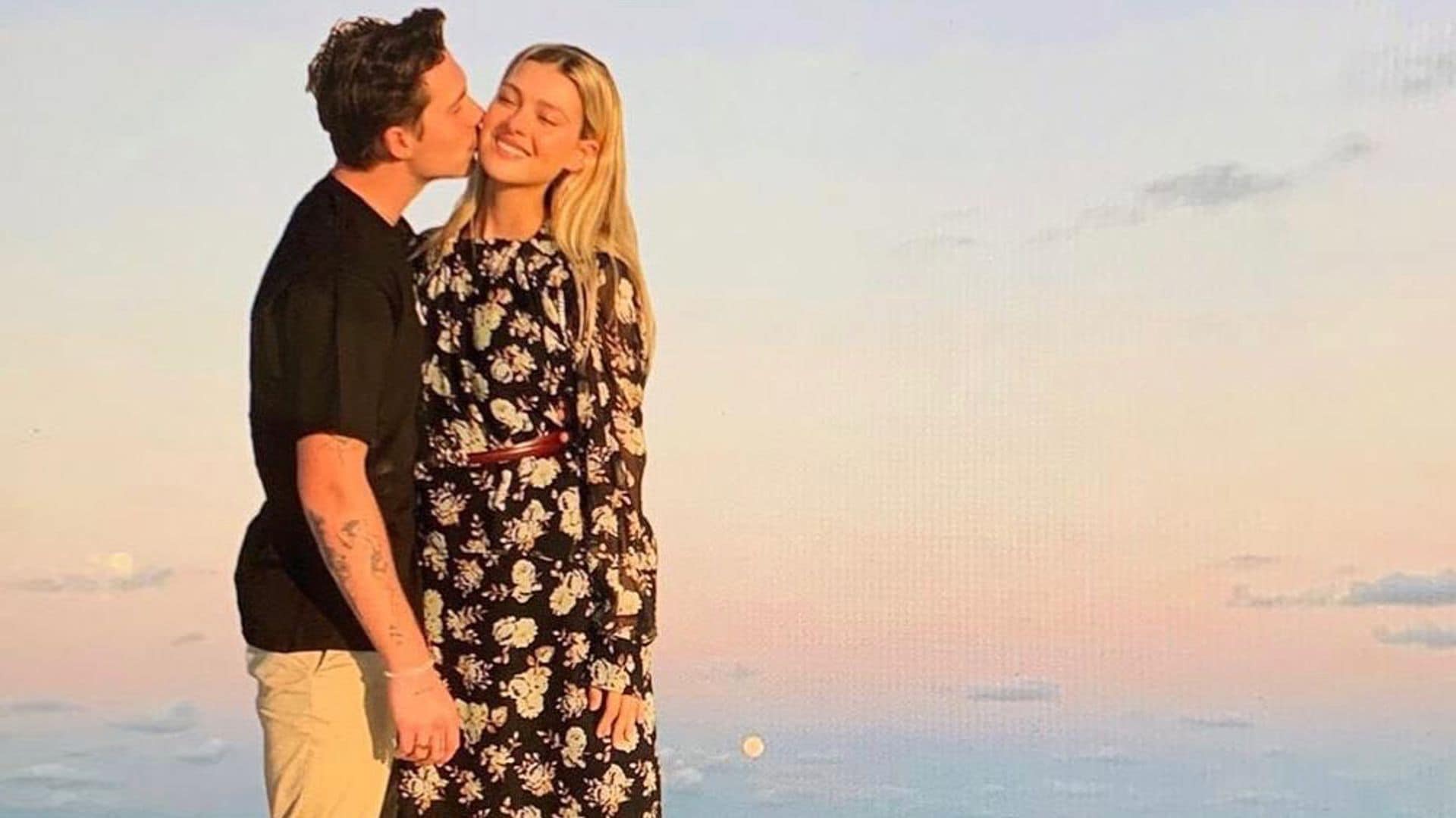 Nicola Peltz, la prometida de Brooklyn, es ahora la modelo favorita de Victoria Beckham