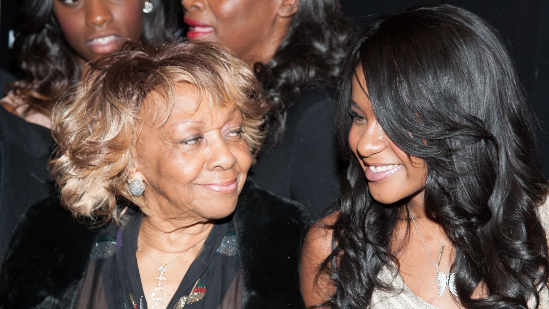 Cissy Houston y Bobbi Kristina Brown en el estreno de 'The Houstons: On Our Own' en Tribeca Grand Hotel en octubre de 2012
