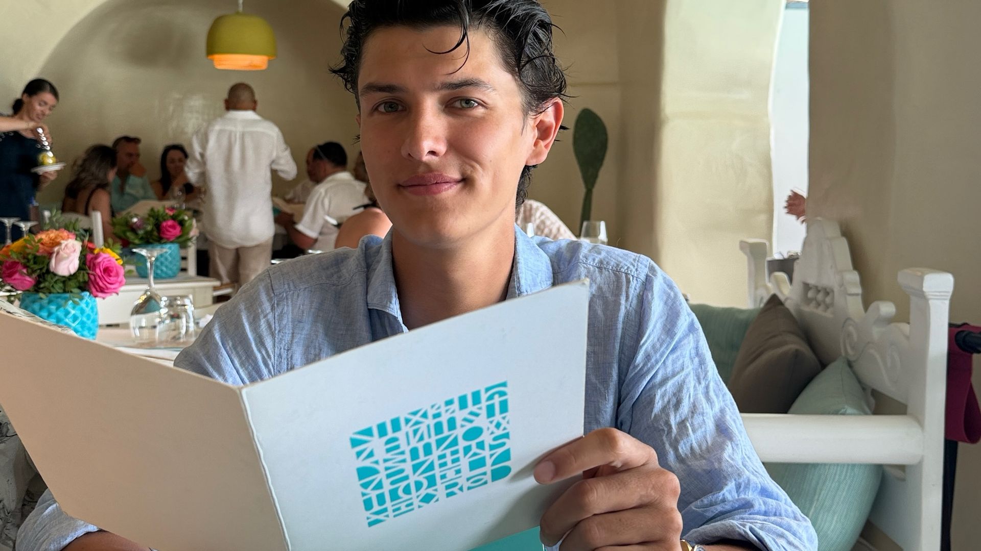 Nicolás de Dinamarca con su hermano Félix y su novia Benedikte de vacaciones en Grecia en el verano de 2026