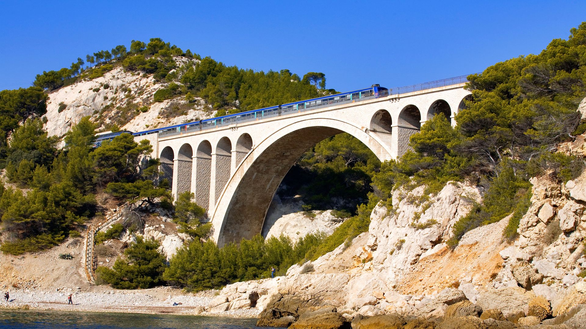Tren Cote Bleue cerca de Marsella