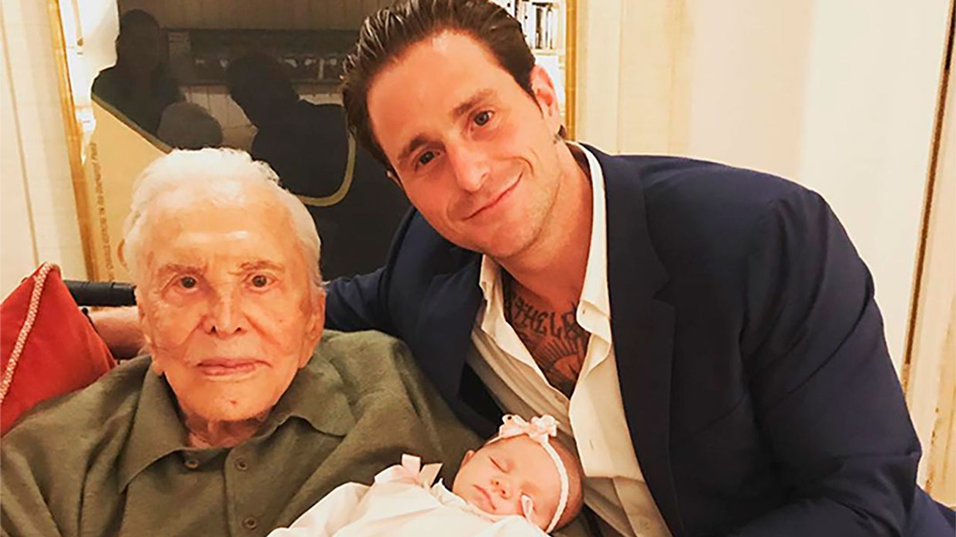 Cameron Douglas: 'Mi abuelo Kirk Douglas creyó en mí incluso cuando yo había tirado la toalla'
