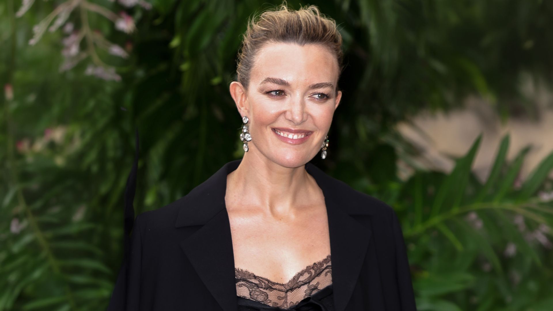Marta Ortega estrena antes que nadie la colección de John Galliano para Zara y elige el mejor escenario: 'front row' en el desfile de Balenciaga