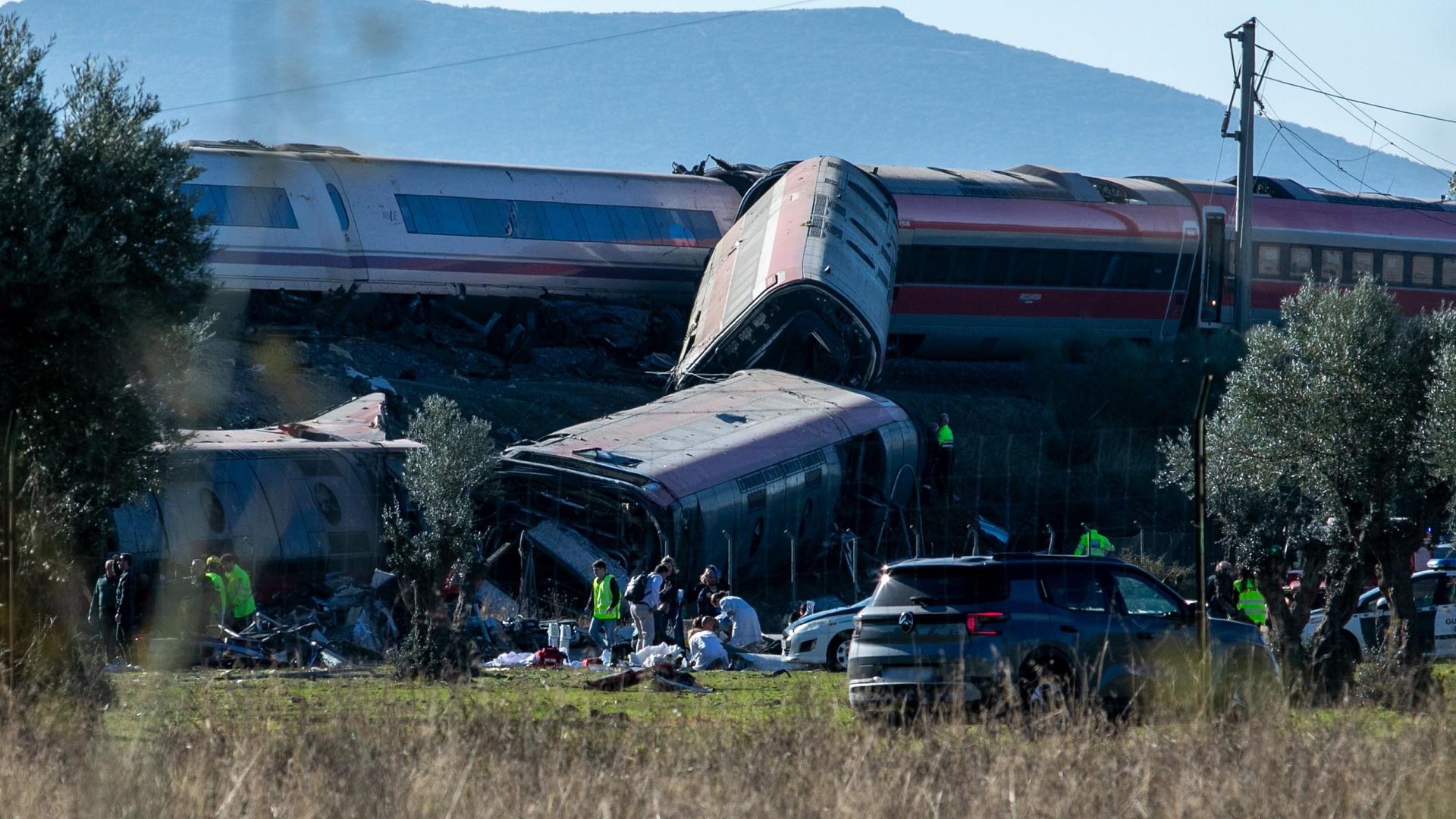 Choque de trenes en Toledo: al menos 10 muertos tras colisionar un AVE y un Iryo en Urda