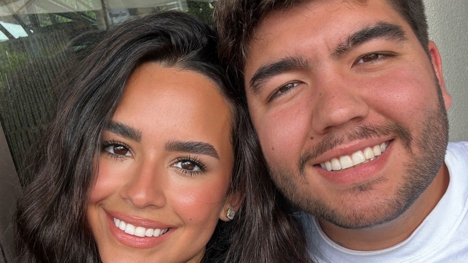 Skarlent Rodríguez y su novio José Castro