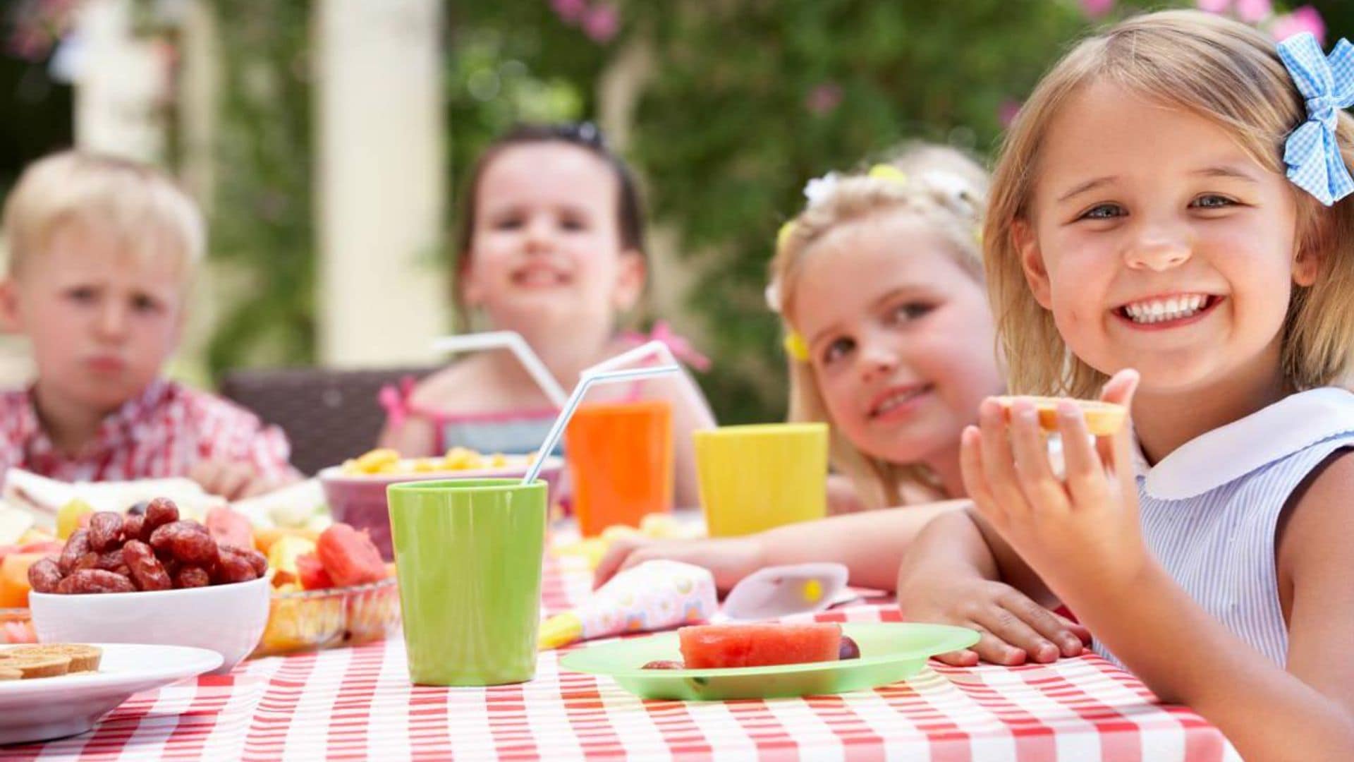 Ideas para preparar un picoteo saludable para el cumpleaños de los niños