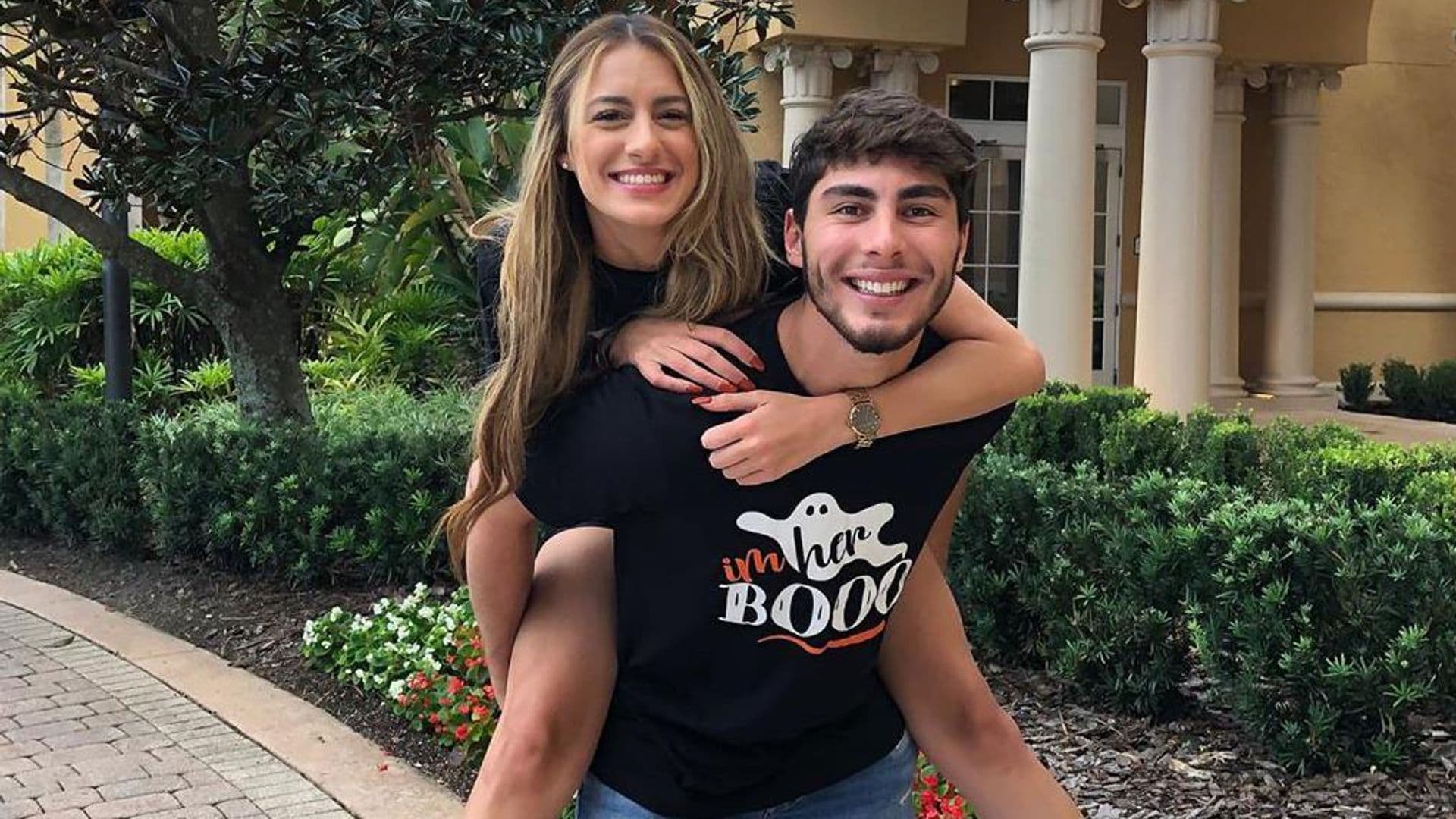 Ella es la novia de Lorenzo, el hijo de Chayanne
