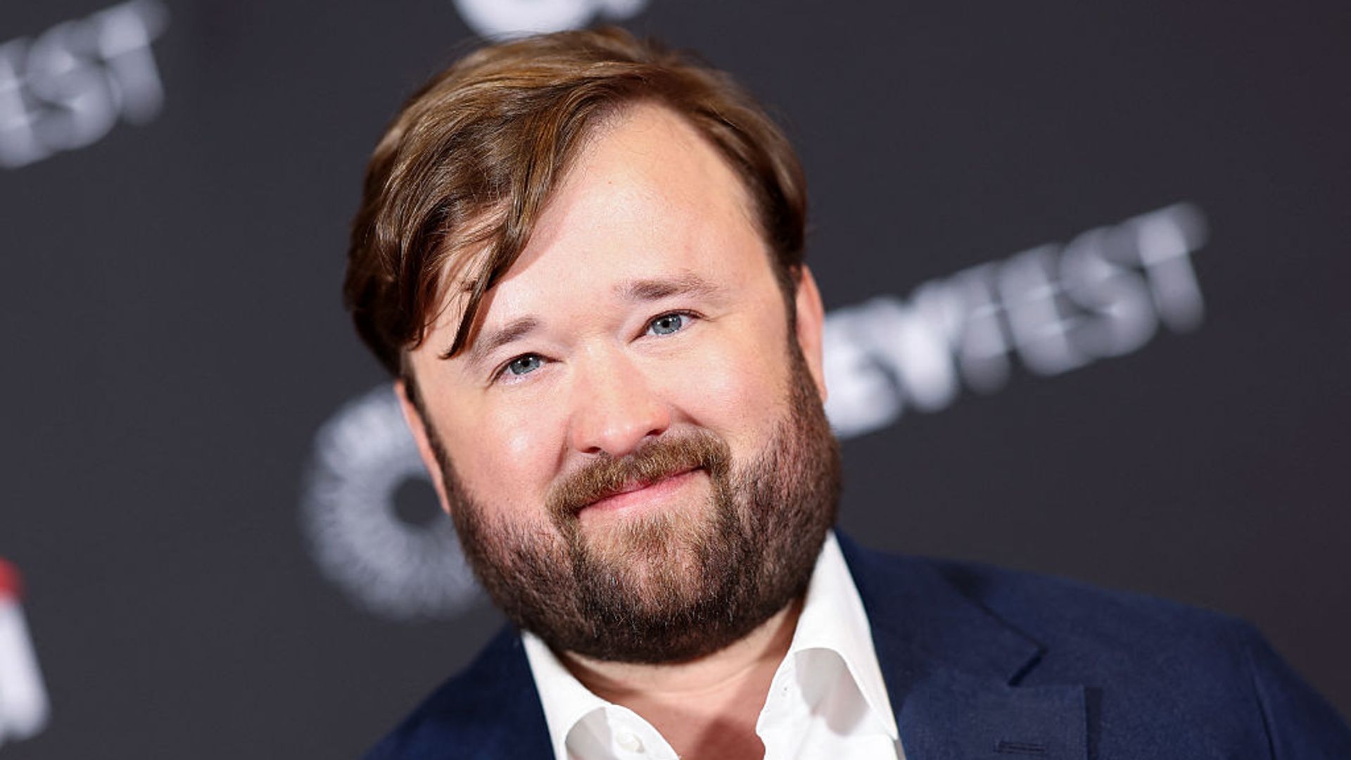 El difícil camino del actor Haley Joel Osment: de promesa en Hollywood a sus problemas legales y su último arresto policial