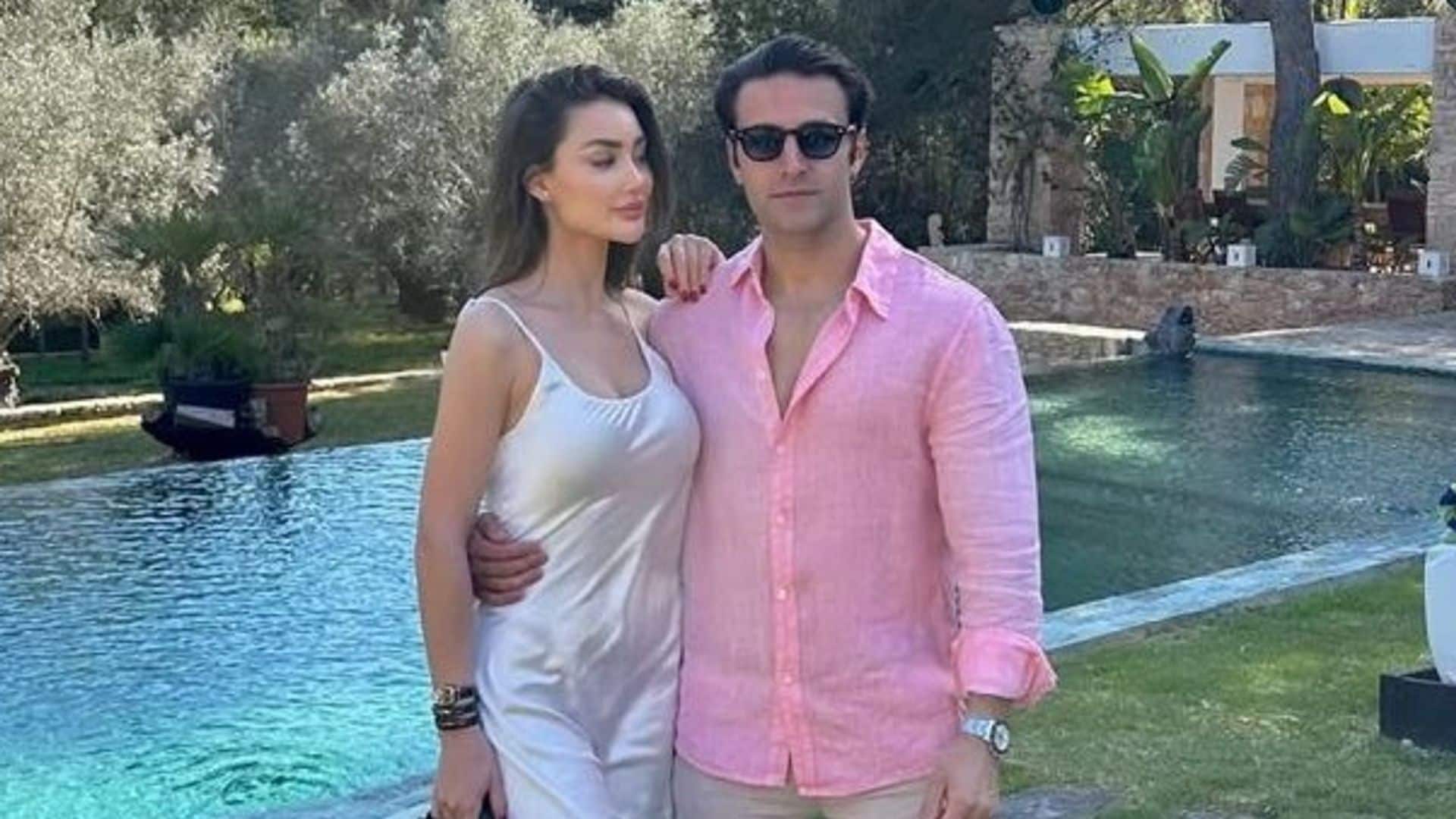 Carlota Cortina, nieta de Alicia Koplowitz se casa: así ha sido su romántica pedida en Formentera