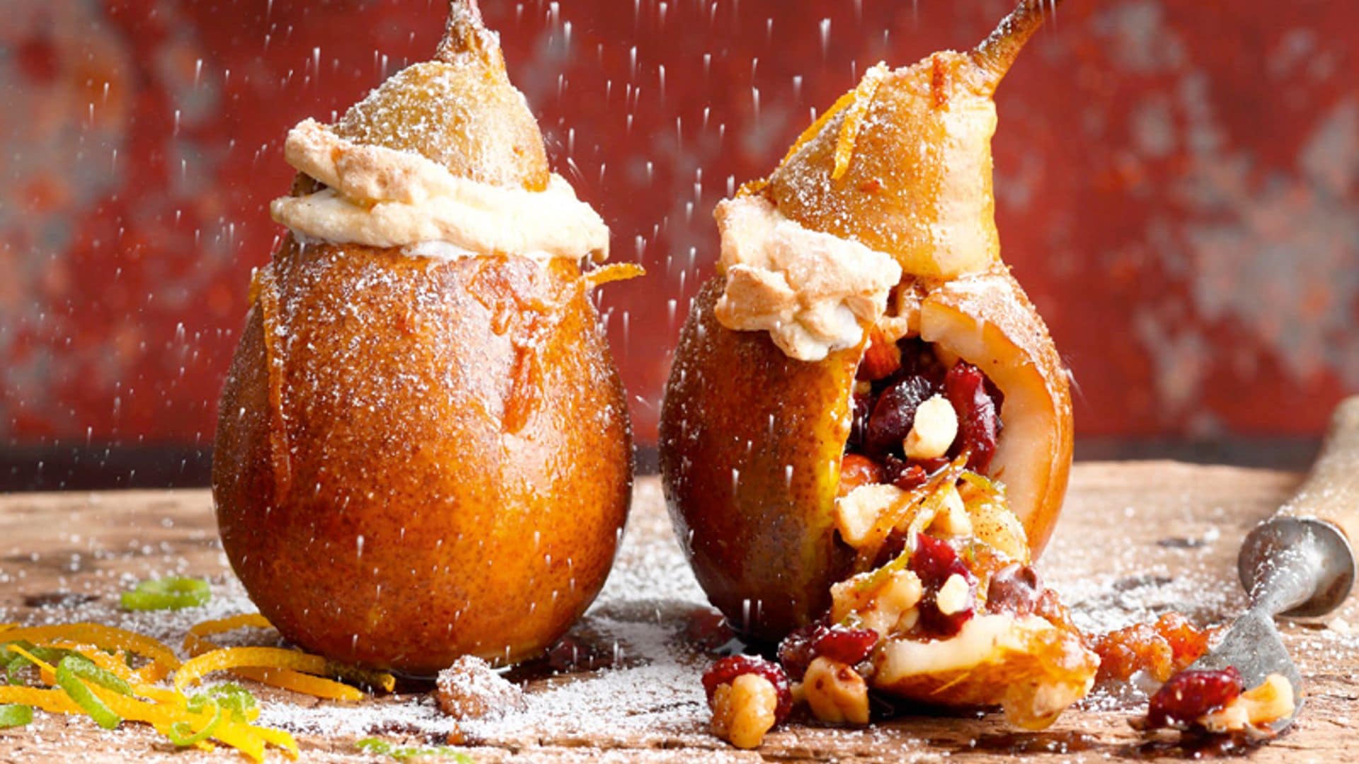 Peras rellenas al horno con merengue