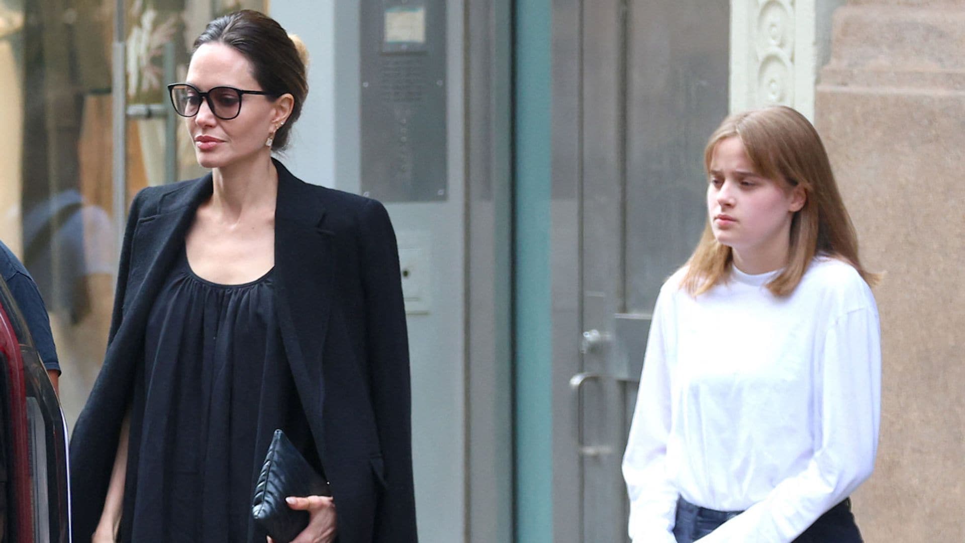 Angelina Jolie 'contrata' a su hija Vivienne, de 15 años, como su asistente