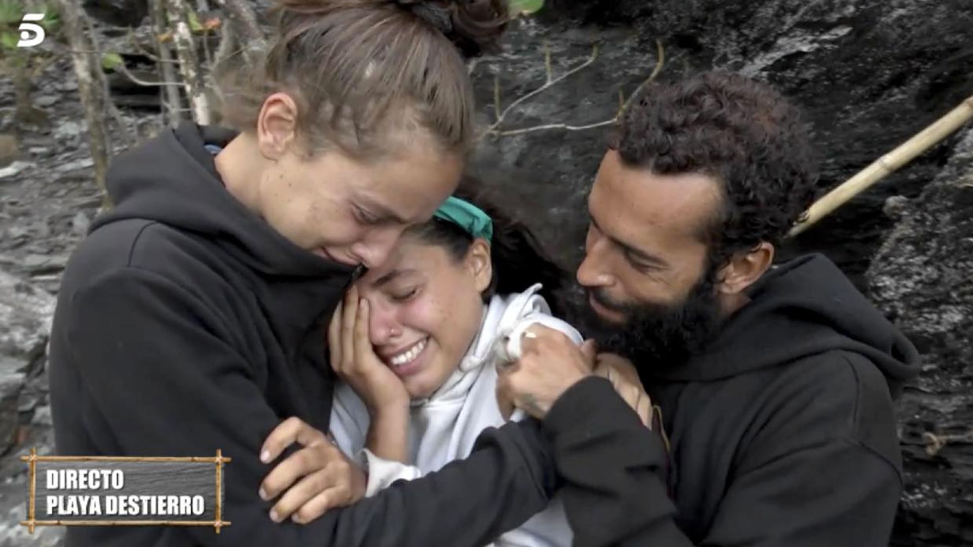 De 'La isla de las tentaciones' a 'Supervivientes': el perro de Lola vuelve a convertirse en el protagonista