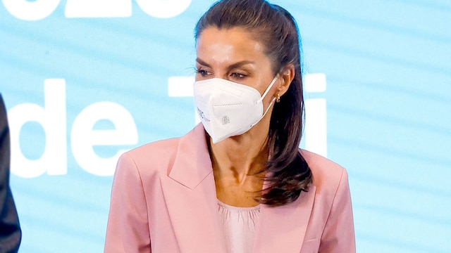 reina letizia traje rosa1t