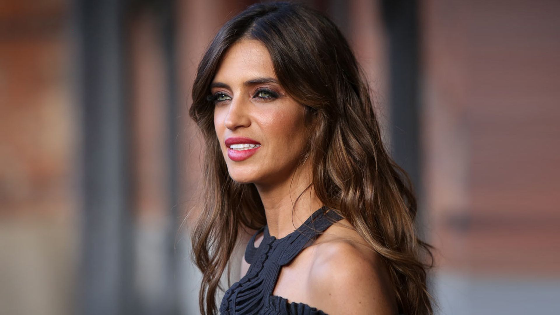 El 'flowy' de Sara Carbonero o el pantalón para chicas que no quieren ir en chándal