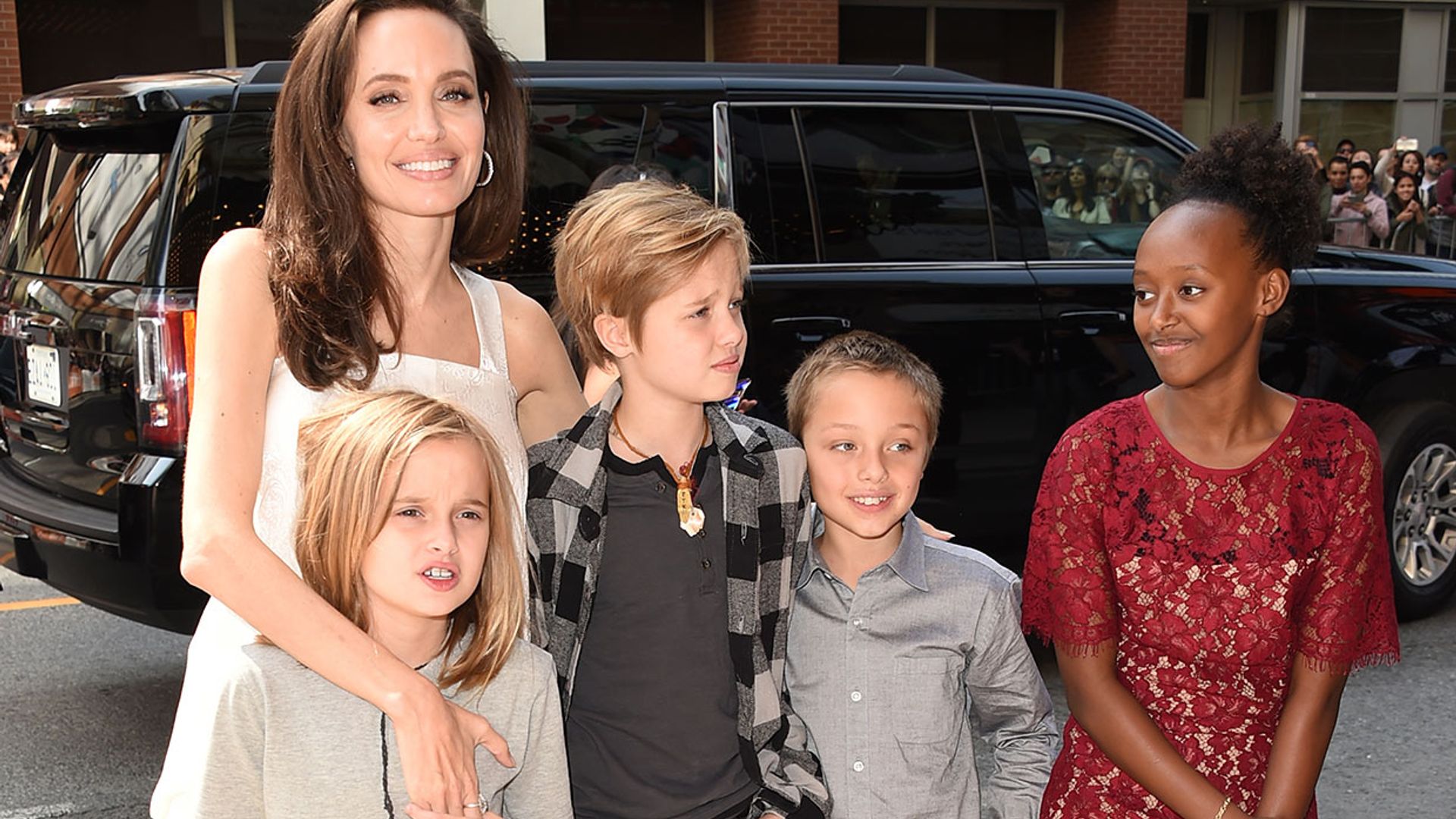 El regalo de Angelina Jolie a su hija Vivienne tras perder a su mascota