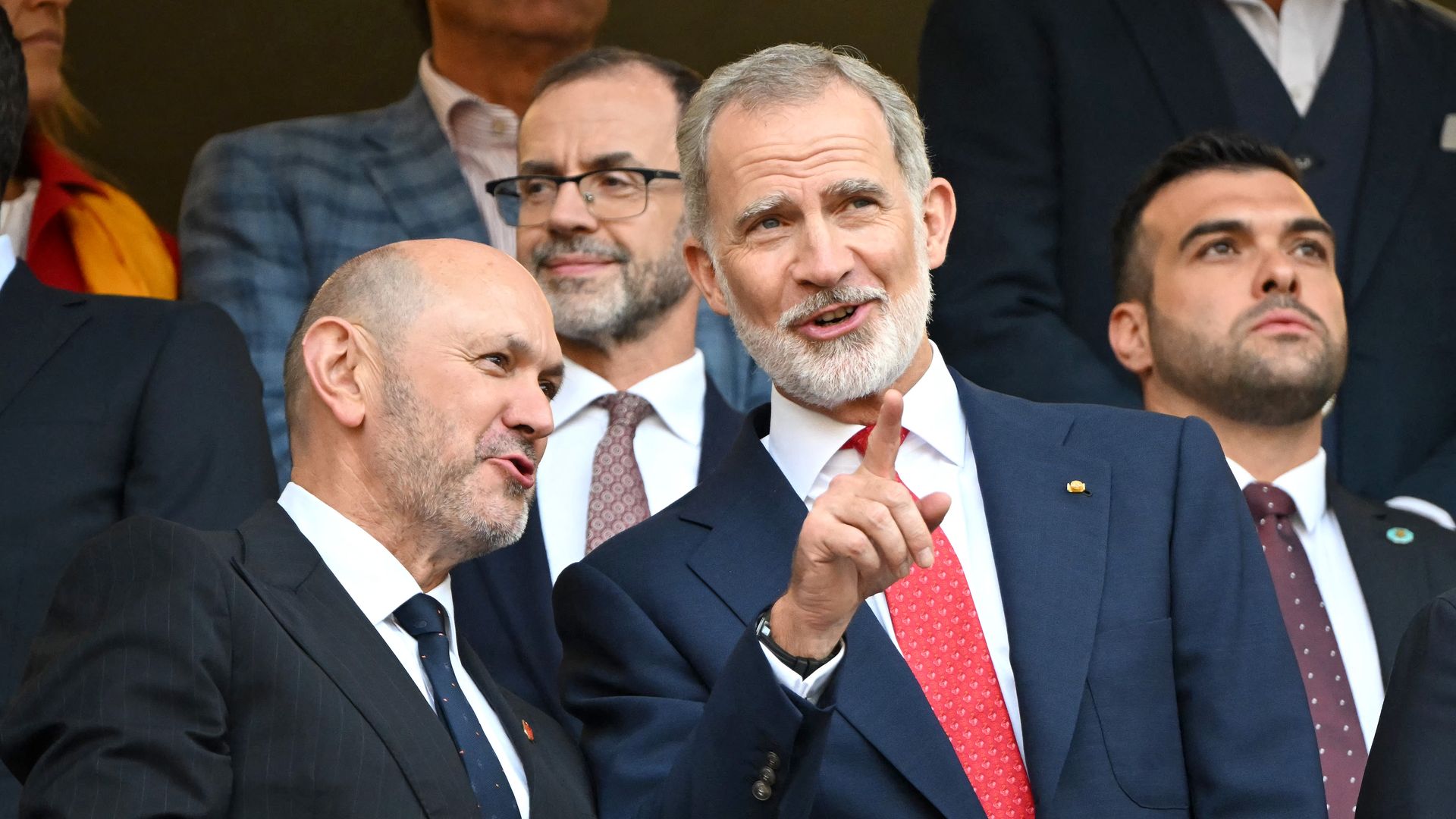 El rey Felipe VI de España anima a su selección desde el Estadio Guadalajara en el Mundial 2026 