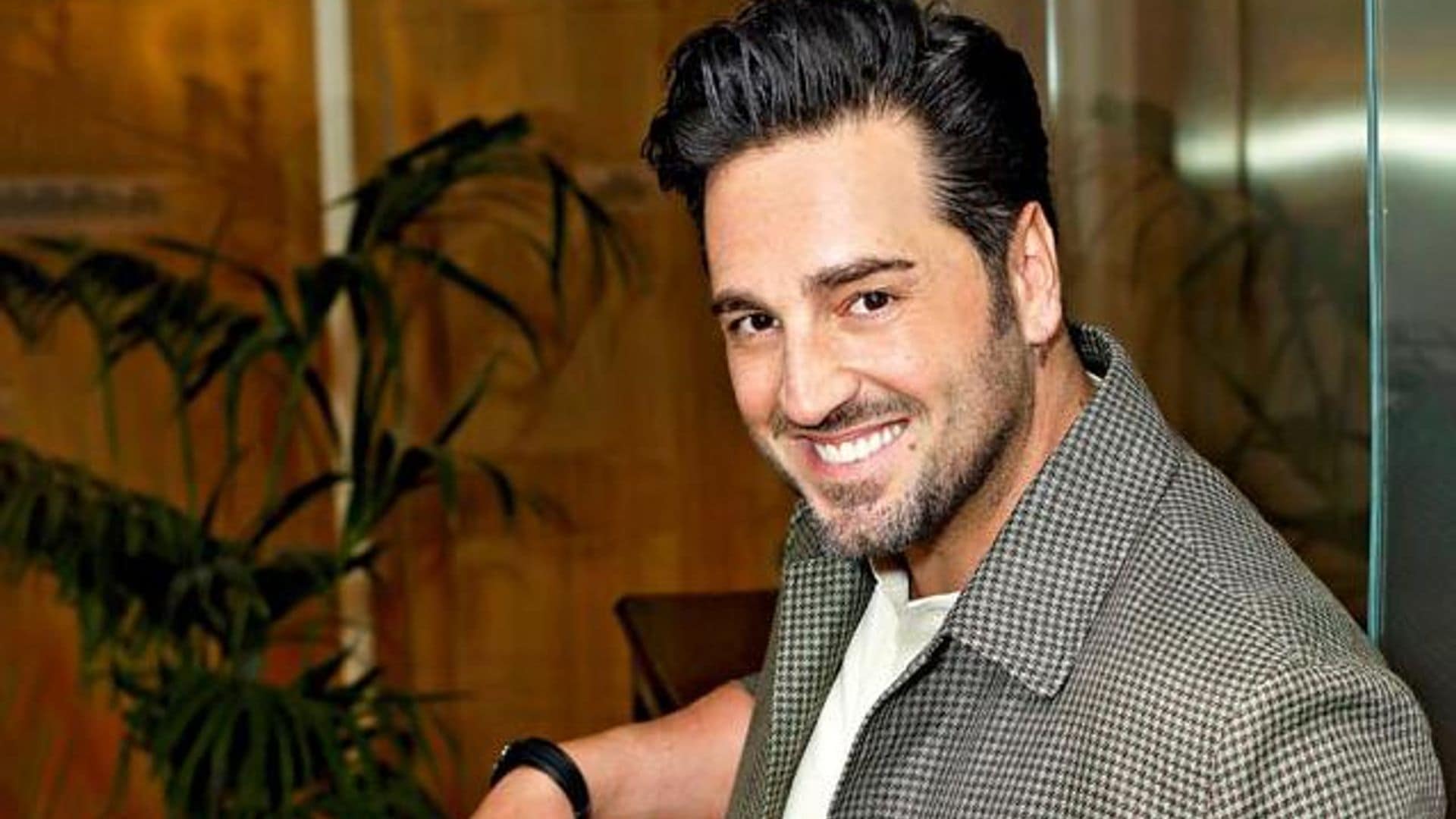 Entrevista a David Bustamante: de sus retos a su aniversario con Yana Olina
