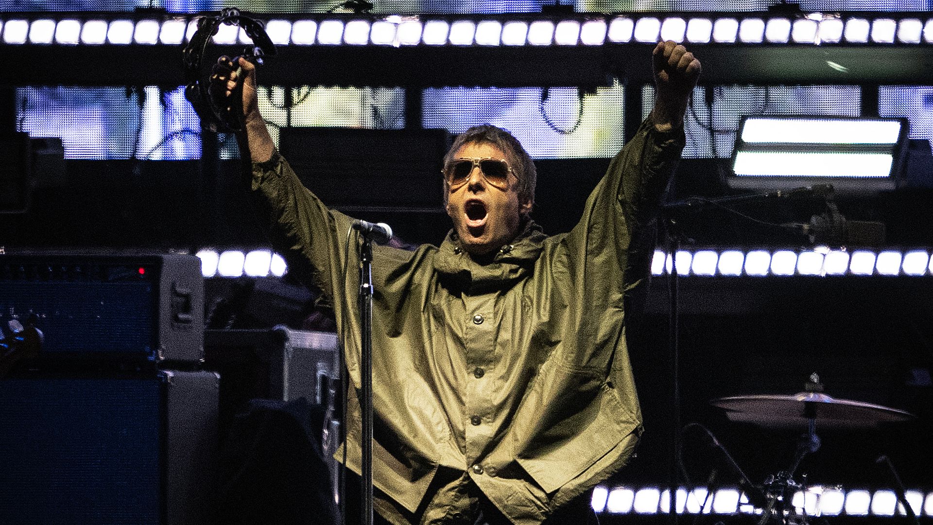 Liam Gallagher duranrte el show que ofreció Oasis en el Estadio GNP de la Ciudad de México