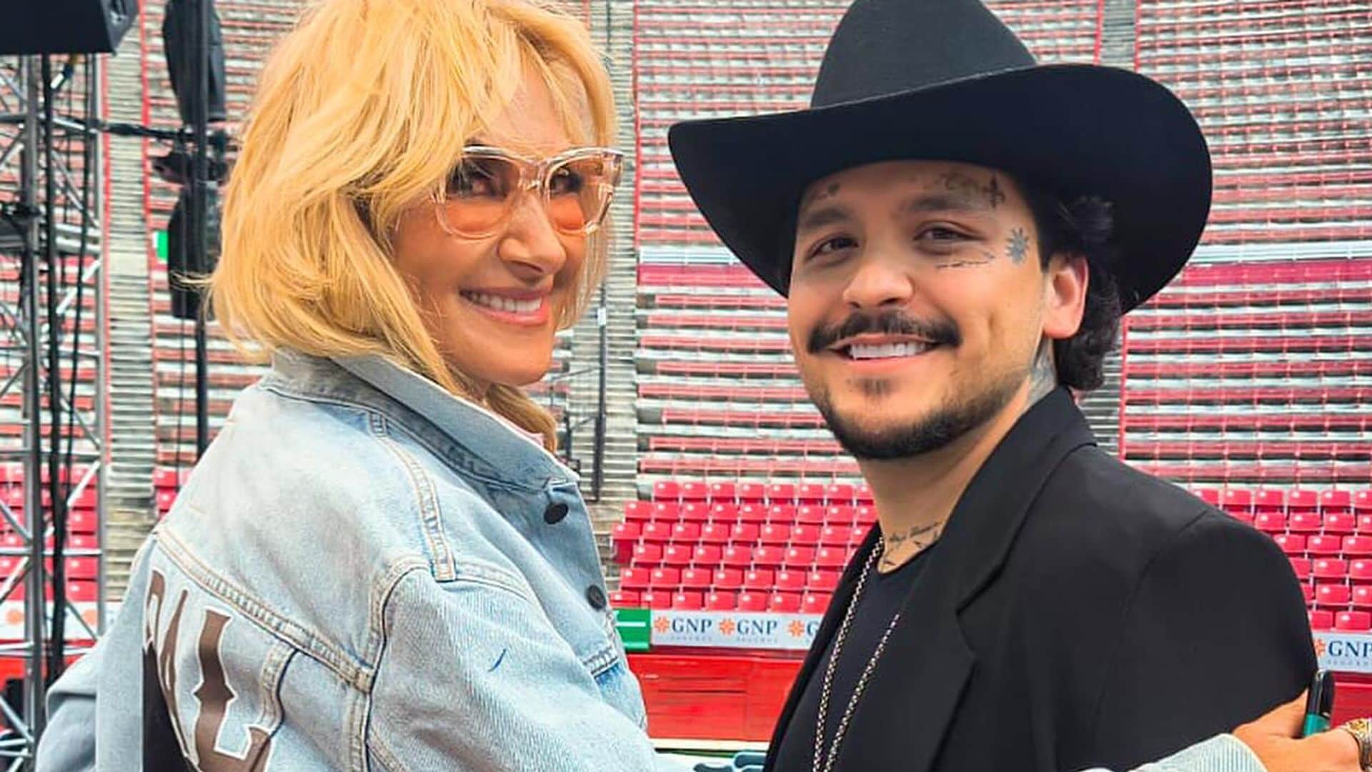 Adela Micha y Christian Nodal