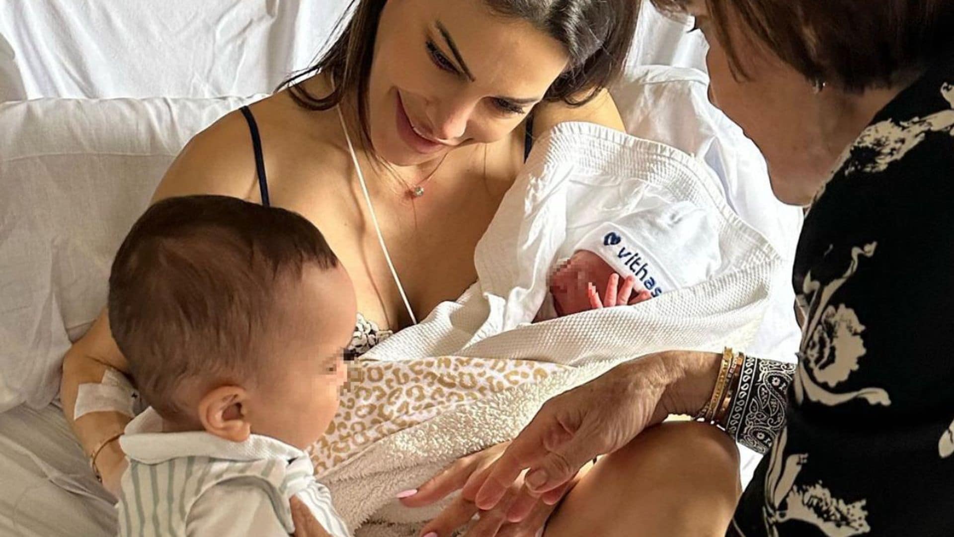 Carla Barber explica cómo se encuentran ella y su bebé Bosco tras tener un parto prematuro
