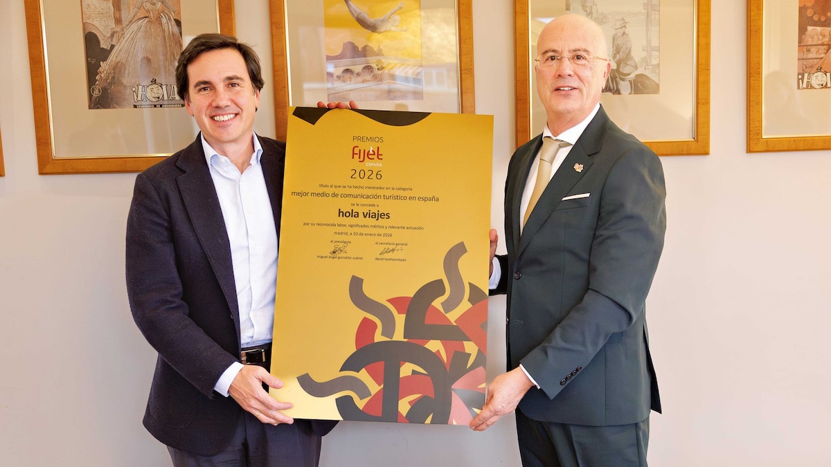 ¡HOLA! Viajes recibe el premio al Mejor Medio de Comunicación Turística de España