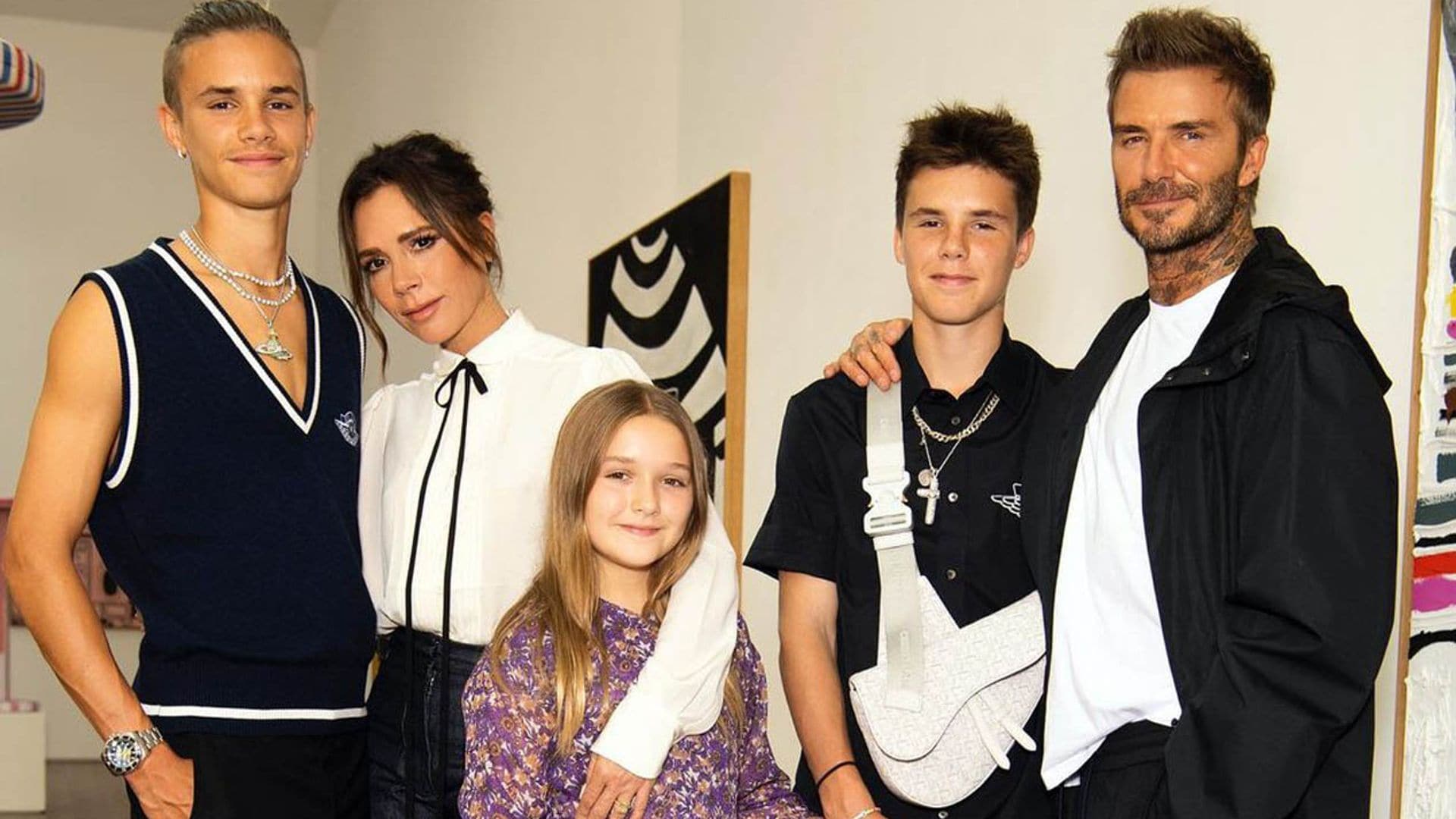 Los Beckham posan, con pijamas a conjunto, en la foto familiar más divertida de la noche